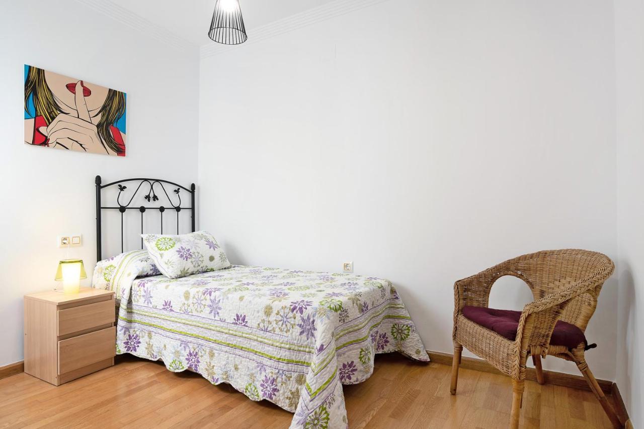 Apartamento Sol - Solo Familias Conil De La Frontera Bagian luar foto